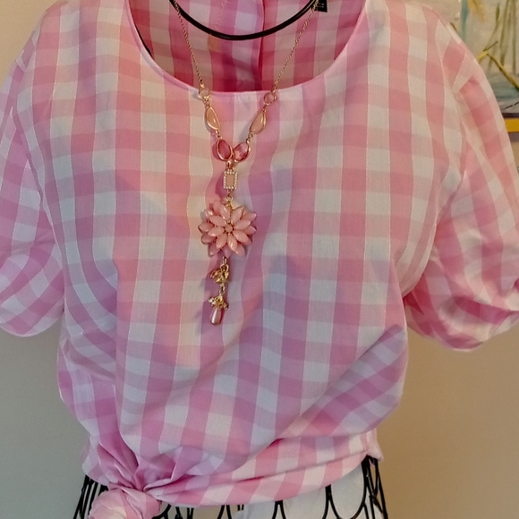 Banana Republic Pink Plaid Summer Top - Picture 2 of 9